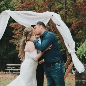 Meet your Posher, Brooke